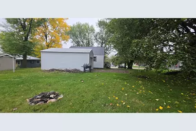 320 7th Street W, Browerville, MN 56438 - Photo 3