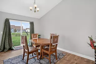 17528 Dunkirk Wy, Lakeville, MN 55044 - Photo 11