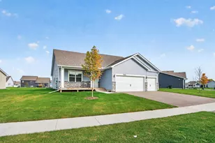 17528 Dunkirk Wy, Lakeville, MN 55044 - Photo 33