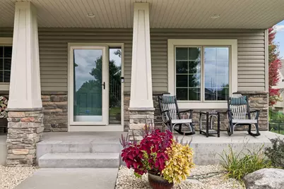 10346 Fallgold Parkway N, Brooklyn Park, MN 55443 - Photo 5