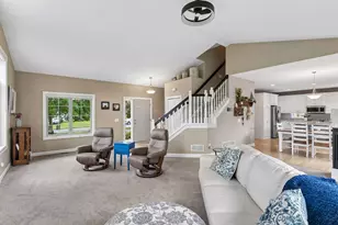 10346 Fallgold Parkway N, Brooklyn Park, MN 55443 - Photo 7