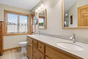 10346 Fallgold Parkway N, Brooklyn Park, MN 55443 - Photo 21