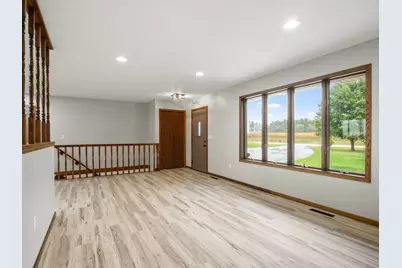 2250 Country Trail W, Jordan, MN 55352 - Photo 5