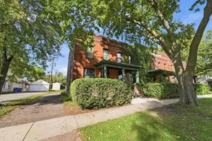 111 Isabel St E, Saint Paul, MN 55107 - Photo 1