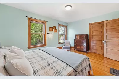 111 Isabel Street E, Saint Paul, MN 55107 - Photo 17