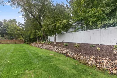 481 Marie Avenue W, West Saint Paul, MN 55118 - Photo 5
