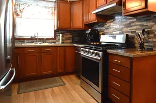 855 Cottage Ave E, Saint Paul, MN 55106 - Photo 7