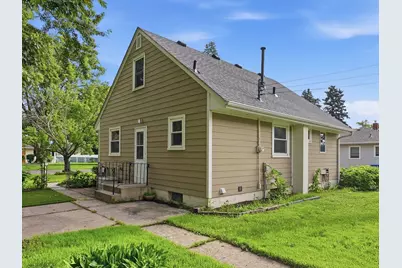 8933 Wally Drive, Golden Valley, MN 55427 - Photo 3