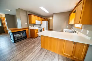 733 Baylee Pl SW, Pine Island, MN 55963 - Photo 5