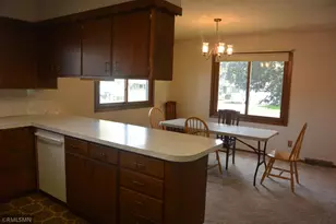1803 Judd Ave N, Glencoe, MN 55336 - Photo 7