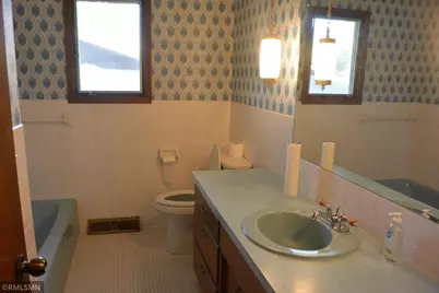 1803 Judd Avenue N, Glencoe, MN 55336 - Photo 13