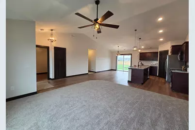 1088 Cullen Street, Saint Peter, MN 56082 - Photo 11