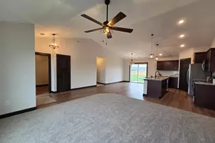 1088 Cullen St, Saint Peter, MN 56082 - Photo 11