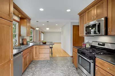 10307 Nicollet Avenue S, Bloomington, MN 55420 - Photo 15