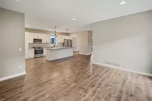 316 Prairie Way S, Bayport, MN 55003 - Photo 9