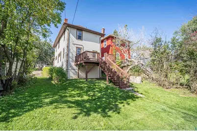 1110 E 10th Street, Duluth, MN 55805 - Photo 3