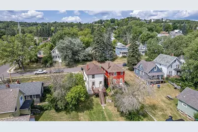 1110 E 10th Street, Duluth, MN 55805 - Photo 25