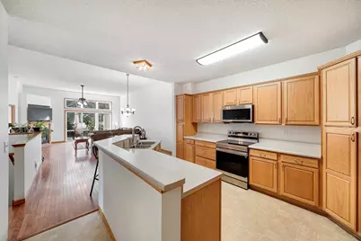 218 River Woods Drive W, Saint Paul Park, MN 55071 - Photo 11