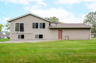 8112 Lad Pkwy, Brooklyn Park, MN 55443 - Photo 43