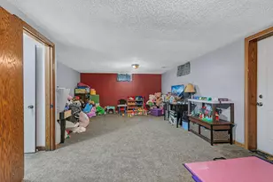 908 Brenda Lee Dr, Saint Cloud, MN 56303 - Photo 17