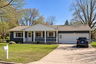 908 Brenda Lee Dr, Saint Cloud, MN 56303 - Photo 1
