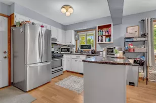 908 Brenda Lee Dr, Saint Cloud, MN 56303 - Photo 5