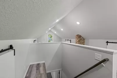 8734 Portland Avenue S, Bloomington, MN 55420 - Photo 27