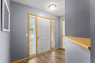 2486 Bridgewater Pl S, Cambridge, MN 55008 - Photo 5