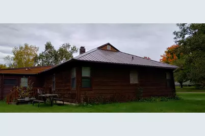 208 Pine Avenue NW, Bagley, MN 56621 - Photo 5