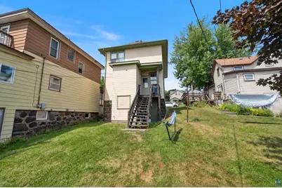 1010 E 9th Street, Duluth, MN 55805 - Photo 3