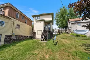 1010 E Ninth St, Duluth, MN 55805 - Photo 3