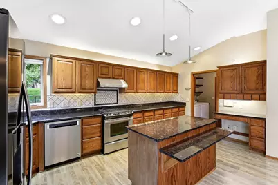 2646 Shadow Lane, Chaska, MN 55318 - Photo 11