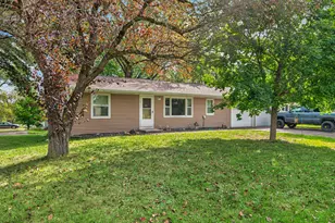 406 N Division St, Roberts, WI 54023 - Photo 1