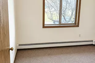2169 Cecilee St, Worthington, MN 56187 - Photo 7