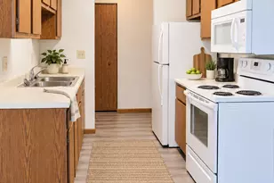 11 Park St N, Fairfax, MN 55332 - Photo 3