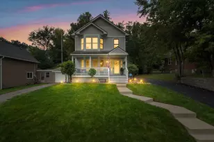 220 Baker St E, Saint Paul, MN 55107 - Photo 1