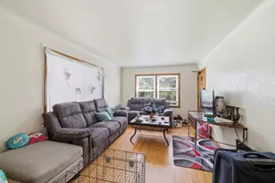 1875 Minnehaha Ave W, Saint Paul, MN 55104 - Photo 5