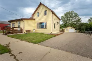 23 1st Ave SW, Glenwood, MN 56334 - Photo 1