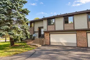 2817 Wimbledon Ridge, Woodbury, MN 55125 - Photo 1