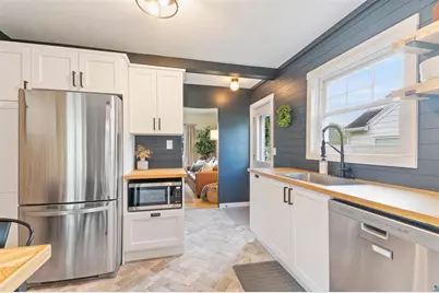 23 N 65th Avenue W, Duluth, MN 55807 - Photo 7