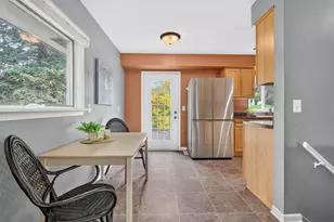 13905 Steven Rd, Burnsville, MN 55337 - Photo 9