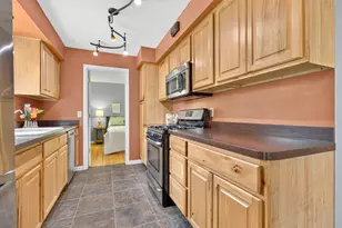13905 Steven Rd, Burnsville, MN 55337 - Photo 9