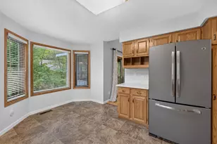 4867 Richard Ln, Eagan, MN 55122 - Photo 7