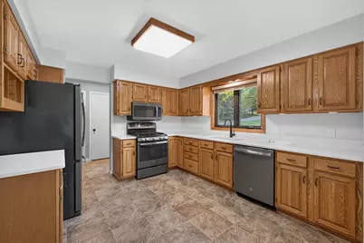 4867 Richard Lane, Eagan, MN 55122 - Photo 5