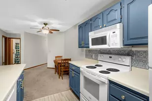 925 Bahls Dr, Hastings, MN 55033 - Photo 13