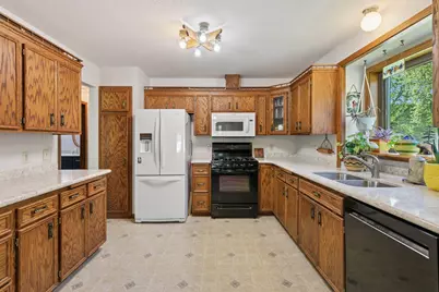 13000 Penn Avenue S, Burnsville, MN 55337 - Photo 11