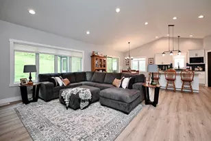 357 Valley Oaks Dr, Winona, MN 55987 - Photo 5