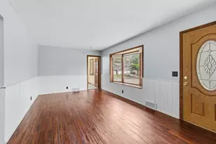 5201 Pennsylvania Ave N, New Hope, MN 55428 - Photo 9