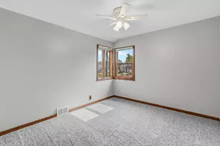 5201 Pennsylvania Ave N, New Hope, MN 55428 - Photo 13