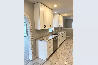 5201 Pennsylvania Avenue N, New Hope, MN 55428 - Photo 1